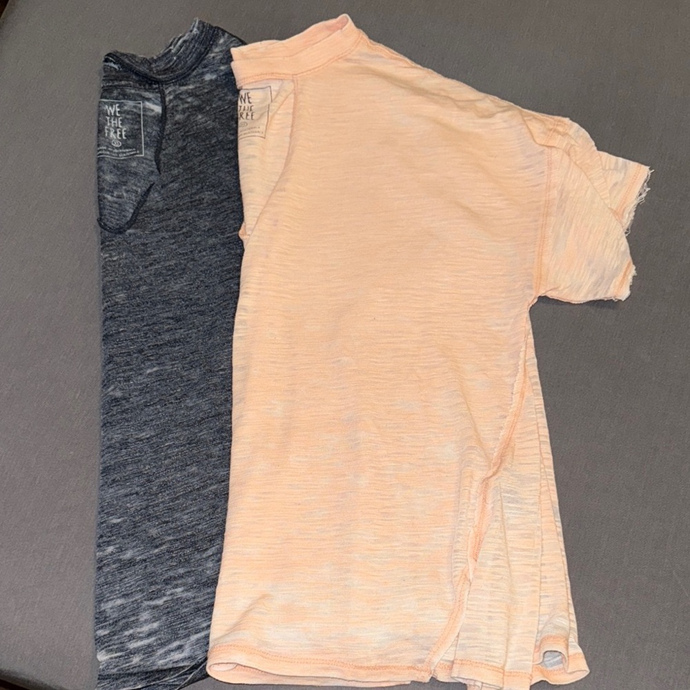 2 Women’s Free People Peach and Gray T-Shirts